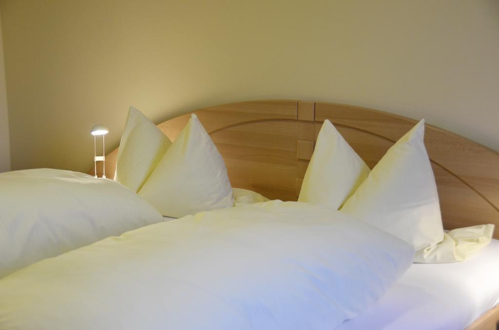 Hotel Gasthof Am Forsthof Edelsfeld Номер фото