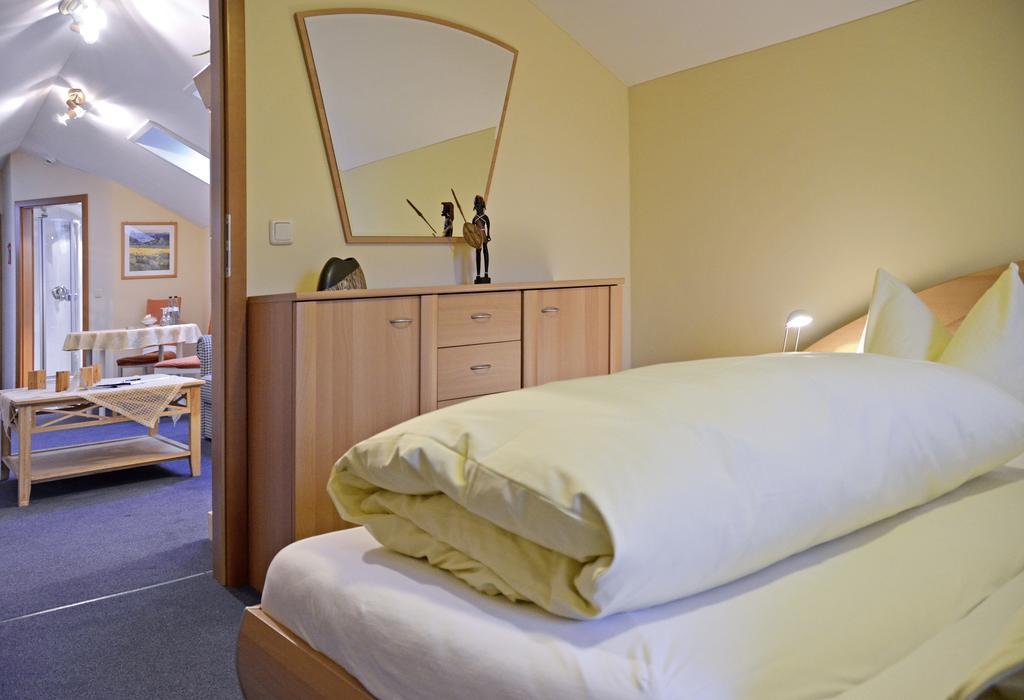Hotel Gasthof Am Forsthof Edelsfeld Номер фото